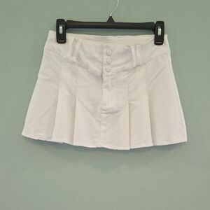 H&M Divided Mini Skirt Crisp White Pleated Size XS
